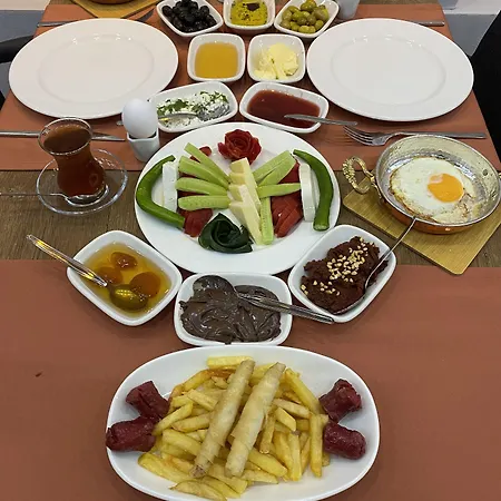 Eraliz Hotel 2*