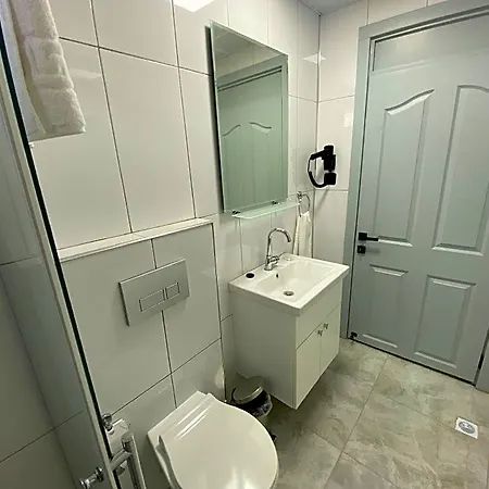 Eraliz Hotel 2*
